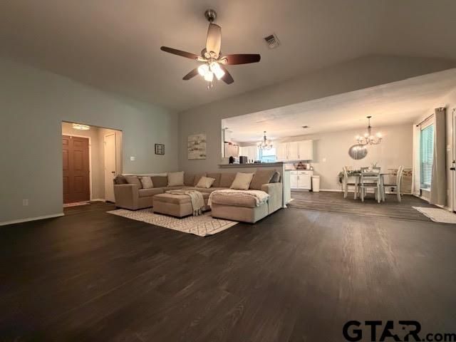 121 Maggie Circle, Flint, TX 75762