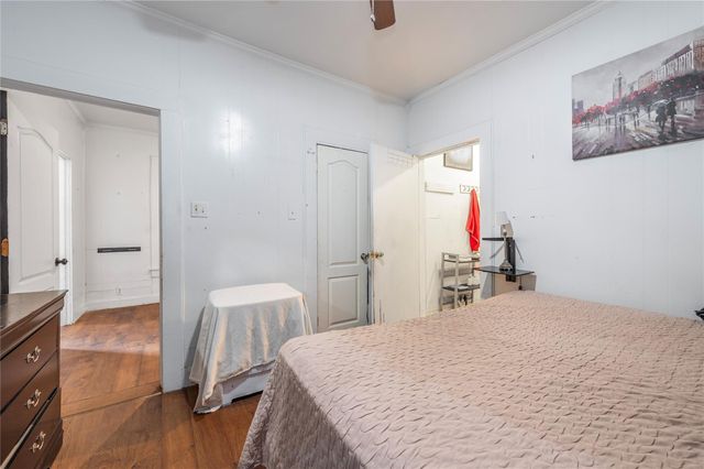 1217 54th Street, Galveston, TX 77551