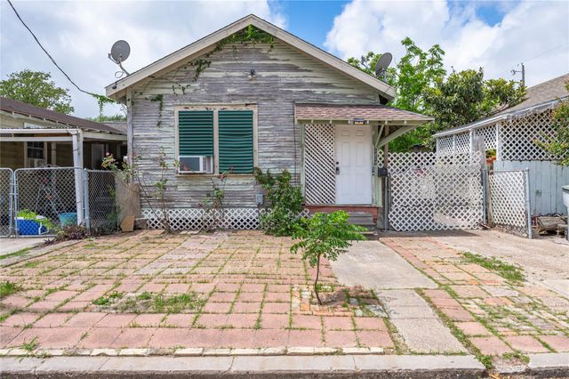 1217 54th Street, Galveston, TX 77551