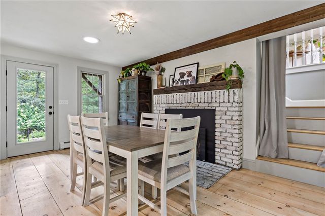 172 Estelle Drive, South Kingstown, RI 02892