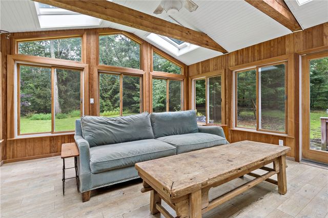 172 Estelle Drive, South Kingstown, RI 02892