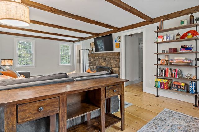 172 Estelle Drive, South Kingstown, RI 02892
