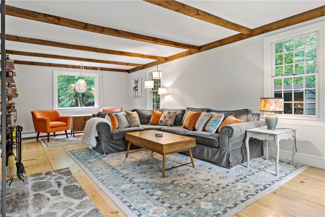 172 Estelle Drive, South Kingstown, RI 02892