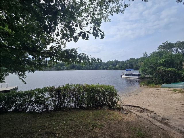 172 Estelle Drive, South Kingstown, RI 02892