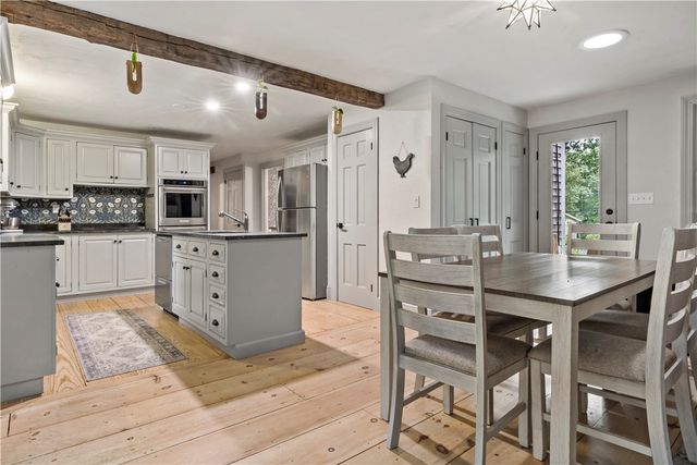 172 Estelle Drive, South Kingstown, RI 02892