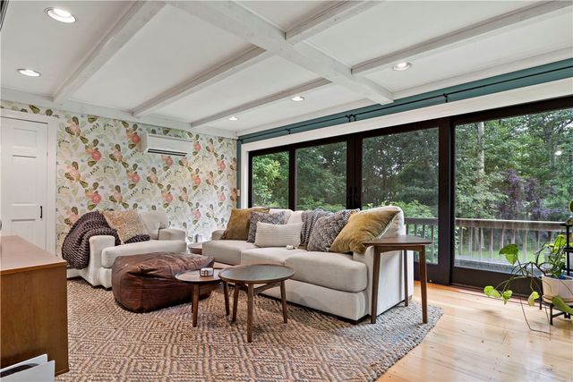 172 Estelle Drive, South Kingstown, RI 02892