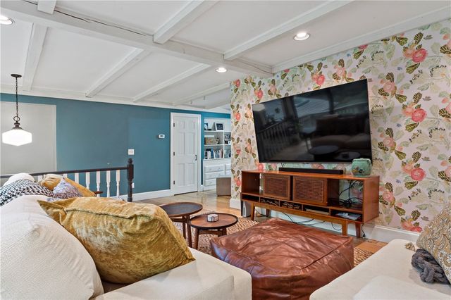 172 Estelle Drive, South Kingstown, RI 02892
