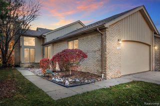 43151 W Kirkwood Drive, Clinton Township, MI 48038