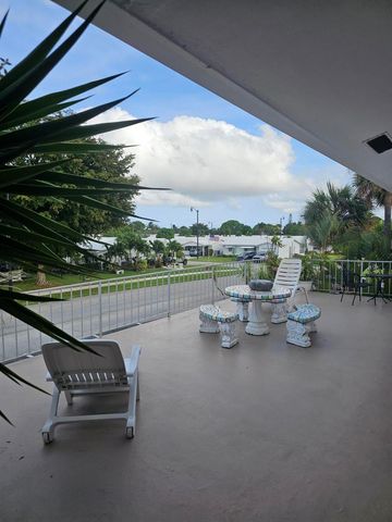 2851 E Golf Boulevard 207, Pompano Beach, FL 33064