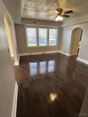 1802 Lawn Ave, Cincinnati, OH 45237