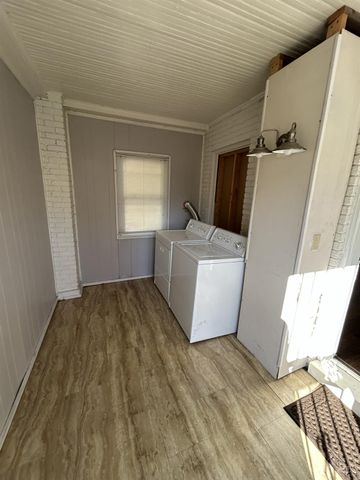 1802 Lawn Ave, Cincinnati, OH 45237