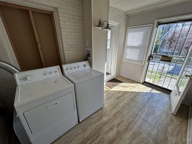 1802 Lawn Ave, Cincinnati, OH 45237