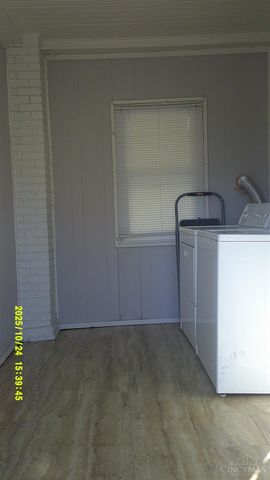 1802 Lawn Ave, Cincinnati, OH 45237