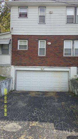 1802 Lawn Ave, Cincinnati, OH 45237
