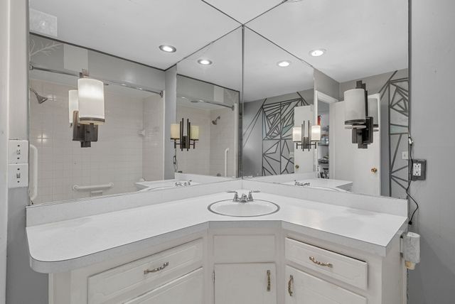 4035 Kings Ln, Nashville, TN 37218