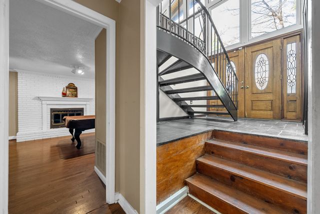 4035 Kings Ln, Nashville, TN 37218