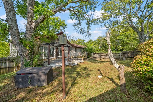 4035 Kings Ln, Nashville, TN 37218