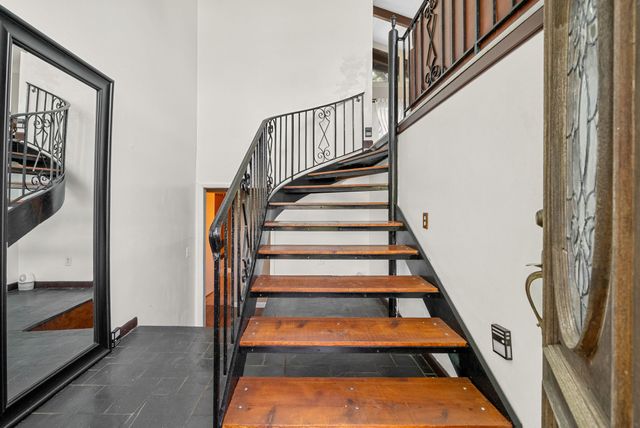 4035 Kings Ln, Nashville, TN 37218