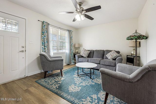 8439 Booneville Drive, Southaven, MS 38671