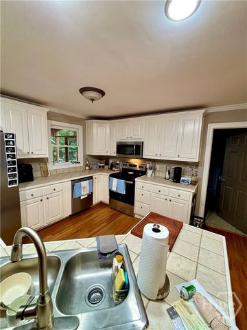 2012 S Milledge Avenue, Athens, GA 30605