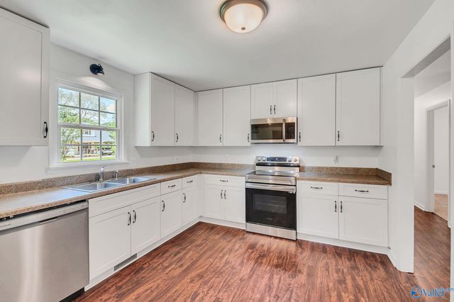 20393 Elkton Road, Athens, AL 35614