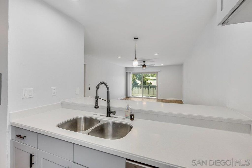 4185 Mount Alifan Pl L, San Diego, CA 92111 — photo 4