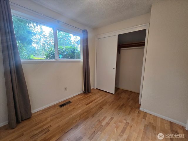 10811 108th ST SW, Lakewood, WA 98498