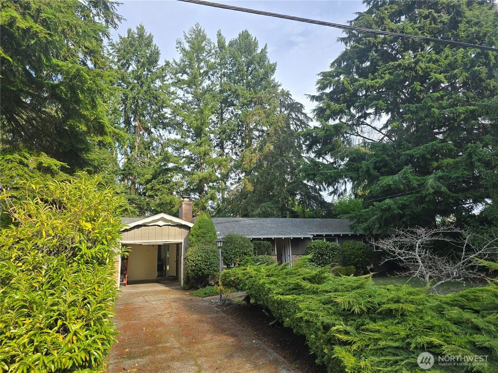 10811 108th ST SW, Lakewood, WA 98498