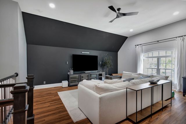 5904 Old Harding Pike, Nashville, TN 37205