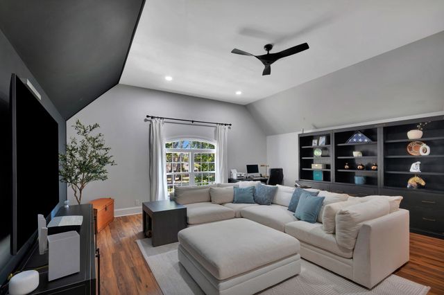 5904 Old Harding Pike, Nashville, TN 37205