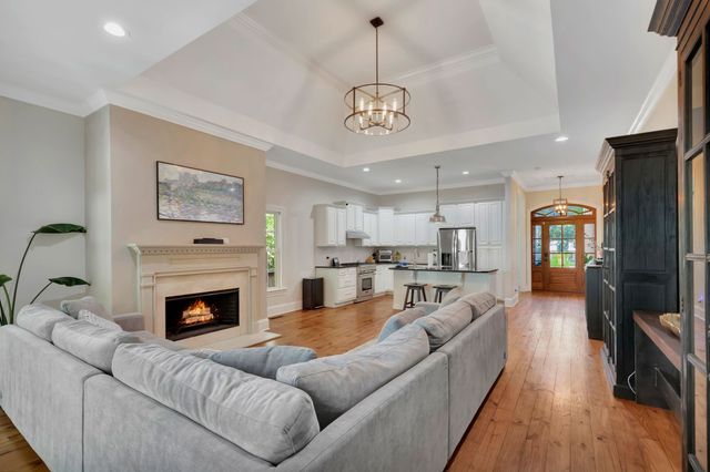 5904 Old Harding Pike, Nashville, TN 37205