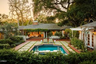 154 S Arroyo Boulevard, Pasadena, CA 91105