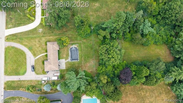 1779 Orchard Lane, Bloomfield Hills, MI 48301