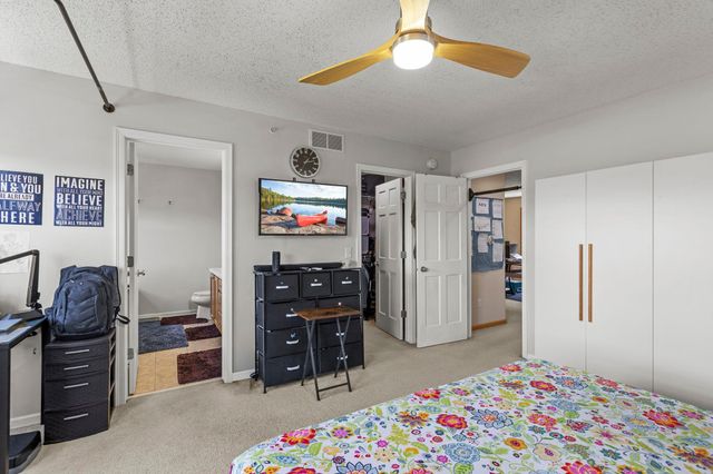 8334 Labont Way 45, Eden Prairie, MN 55344
