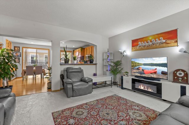 8334 Labont Way 45, Eden Prairie, MN 55344