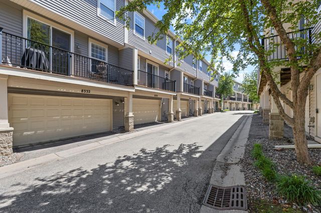 8334 Labont Way 45, Eden Prairie, MN 55344