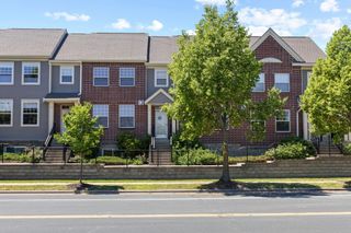 8334 Labont Way 45, Eden Prairie, MN 55344