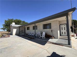 35648 Mountain View Road, Hinkley, CA 92347
