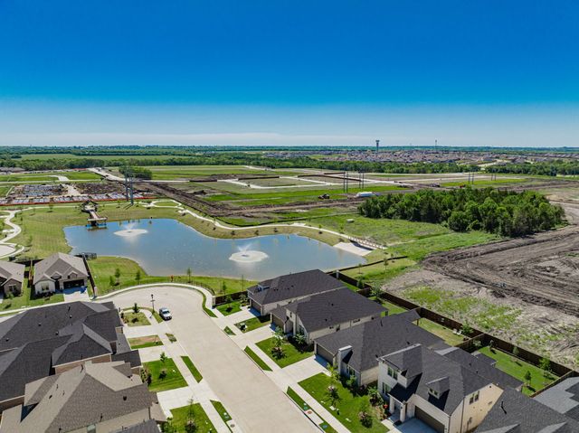 562 Water Valley Drive, Lavon, TX 75166