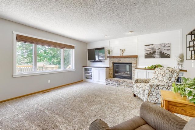 7710 Jonathan Avenue S, Cottage Grove, MN 55016