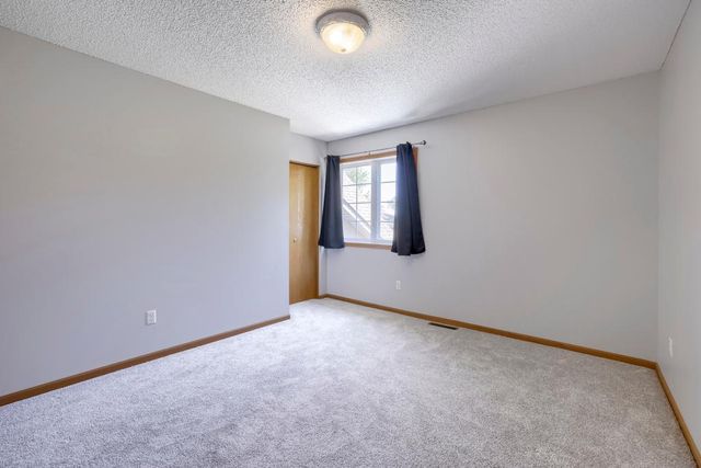 7710 Jonathan Avenue S, Cottage Grove, MN 55016