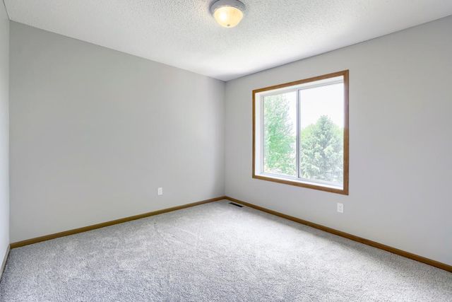 7710 Jonathan Avenue S, Cottage Grove, MN 55016