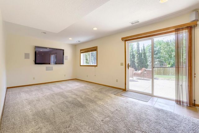 7710 Jonathan Avenue S, Cottage Grove, MN 55016