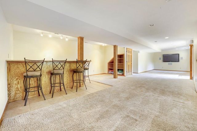 7710 Jonathan Avenue S, Cottage Grove, MN 55016