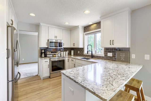7710 Jonathan Avenue S, Cottage Grove, MN 55016