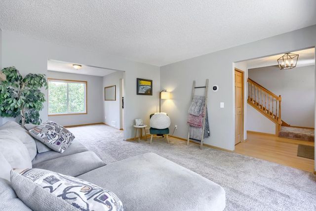 7710 Jonathan Avenue S, Cottage Grove, MN 55016