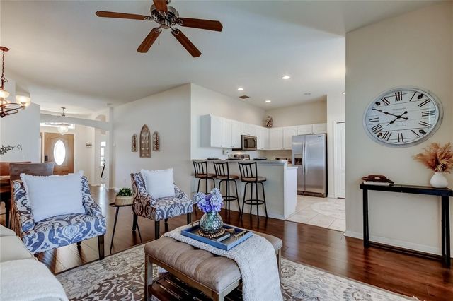 24607 VICTORIA WOOD COURT, Lutz, FL 33559