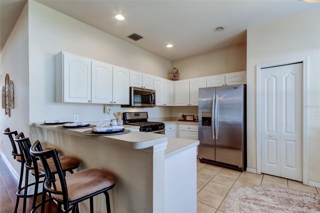 24607 VICTORIA WOOD COURT, Lutz, FL 33559