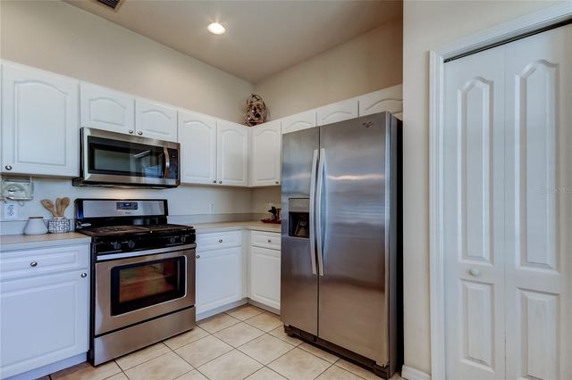 24607 VICTORIA WOOD COURT, Lutz, FL 33559