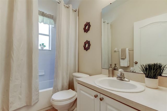 24607 VICTORIA WOOD COURT, Lutz, FL 33559